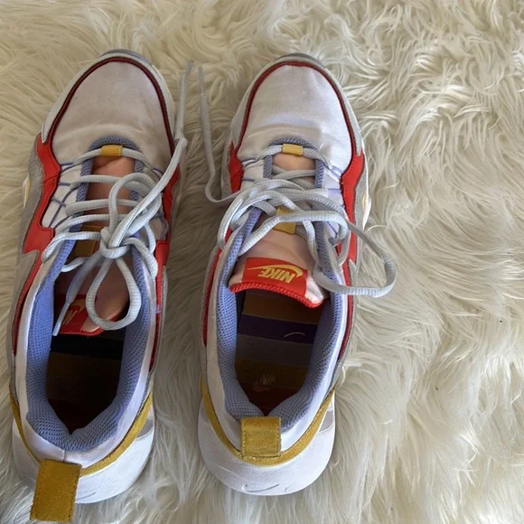 NIKE RYZ 365 CW5590 100 White/Washed Coral/Track Red - Picture 9 of 10